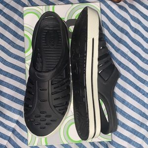 Nib PEX Black Size 7 women